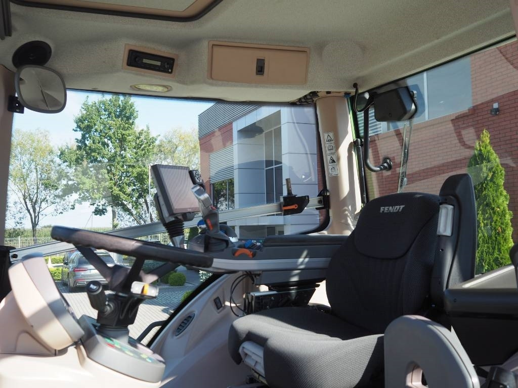 Fendt 828 Vario S4 ProfiPlus, GPS - Traktor: bilde 5 Fendt 828 Vario S4 ProfiPlus, GPS - Traktor: bilde 5