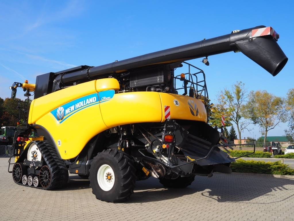 New Holland CR 9090 - Skurtresker: bilde 2 New Holland CR 9090 - Skurtresker: bilde 2