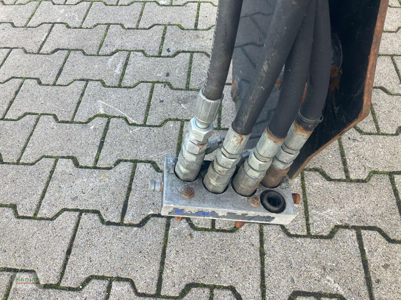 Baas 585 Professional - Frontlaster for traktor: bilde 3 Baas 585 Professional - Frontlaster for traktor: bilde 3