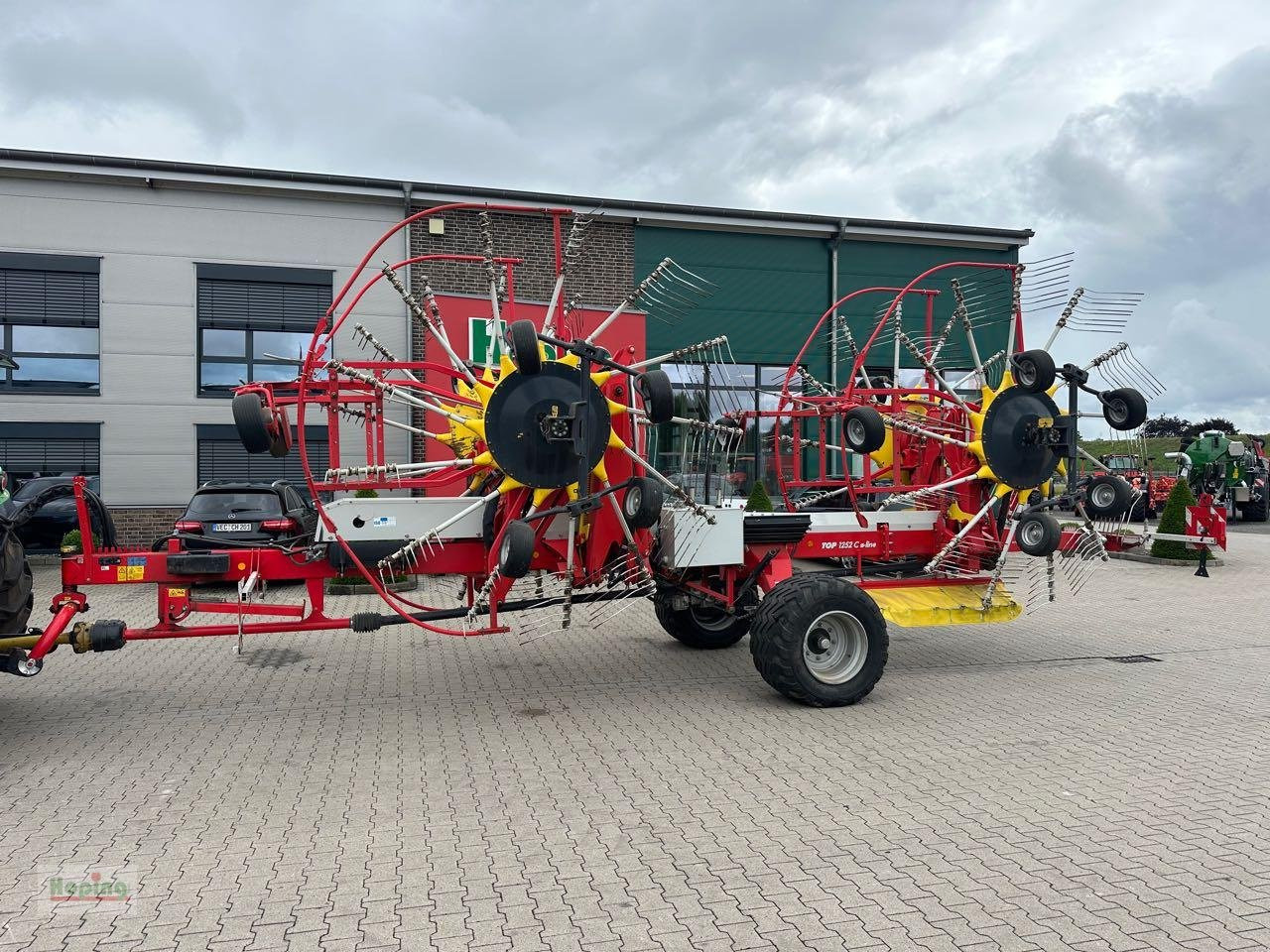 Pöttinger TOP 1252 C - Høyvender: bilde 2 Pöttinger TOP 1252 C - Høyvender: bilde 2