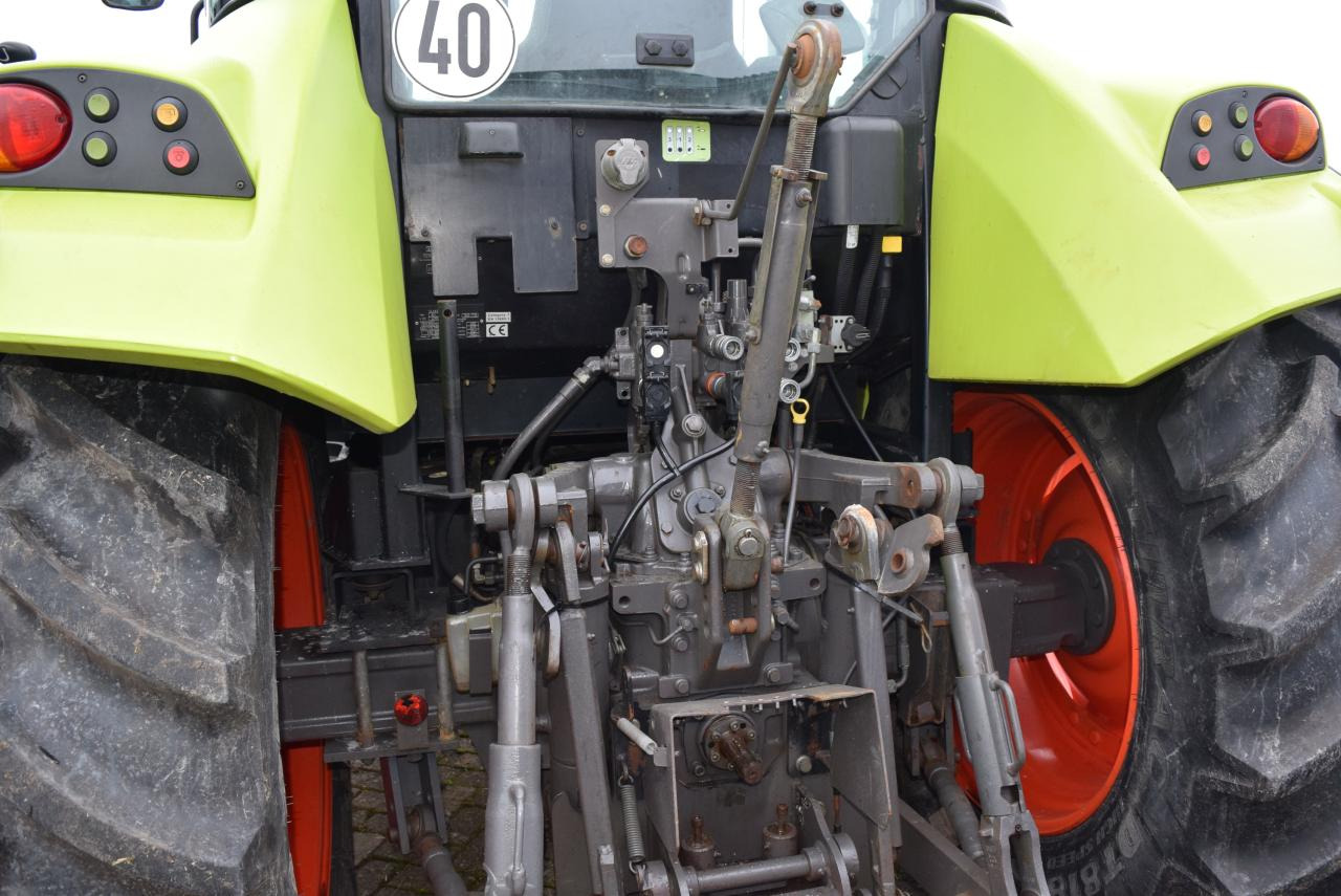 CLAAS Arion 420 CIS - Traktor: bilde 5 CLAAS Arion 420 CIS - Traktor: bilde 5