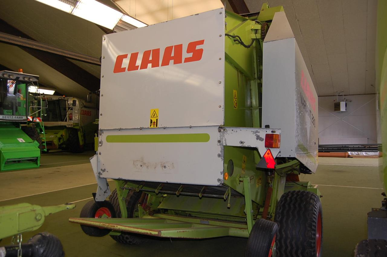 CLAAS Variant 280 - Rundballepresse: bilde 3 CLAAS Variant 280 - Rundballepresse: bilde 3