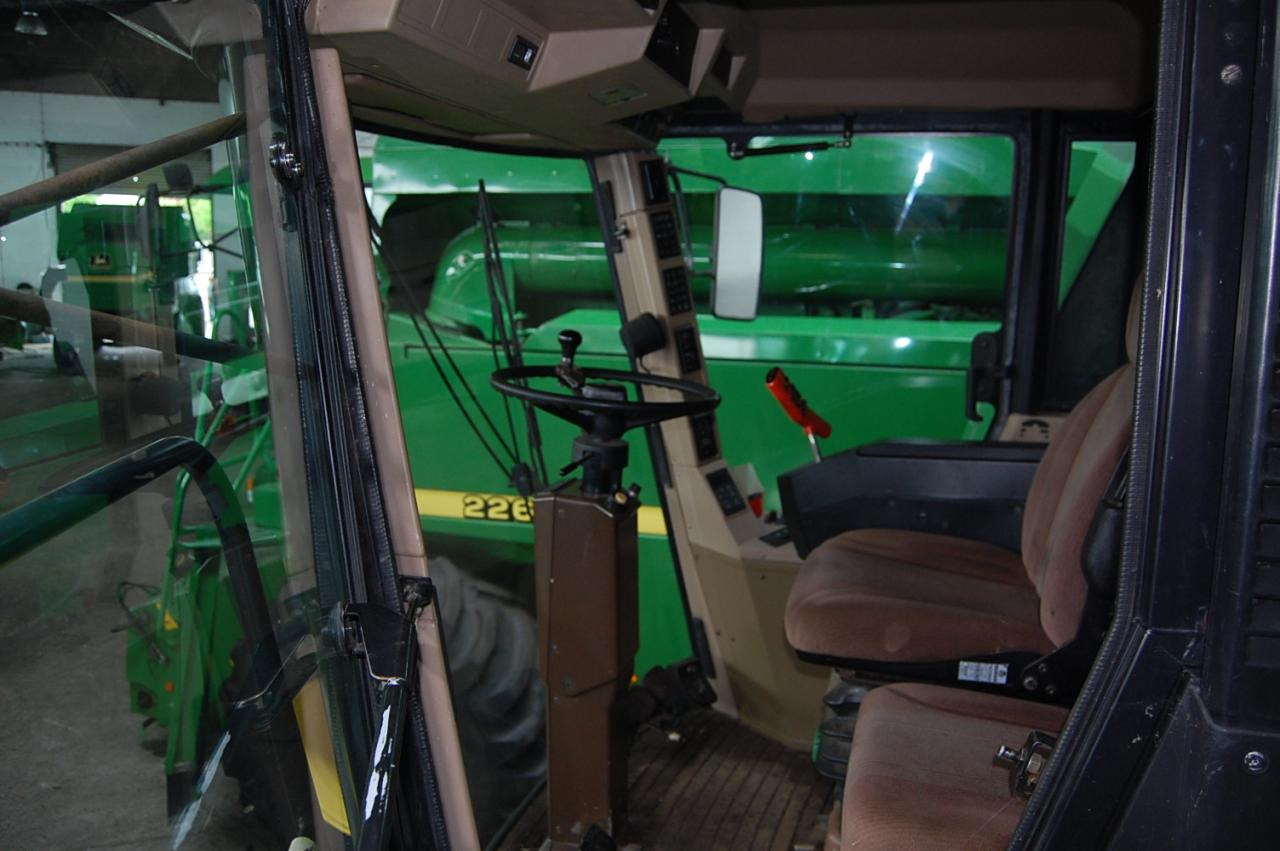 John Deere 2066 - Skurtresker: bilde 5 John Deere 2066 - Skurtresker: bilde 5