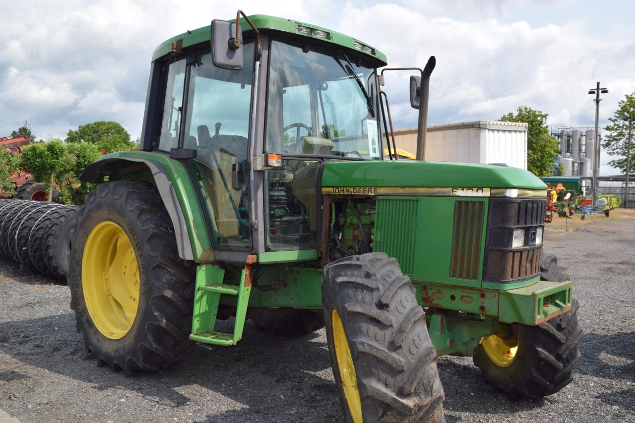 John Deere 6100 - Traktor: bilde 2 John Deere 6100 - Traktor: bilde 2