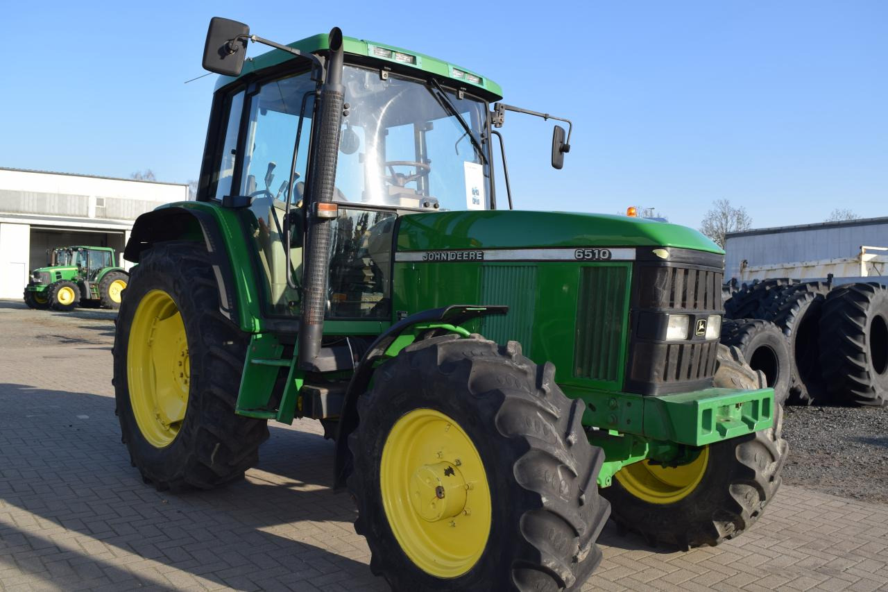 John Deere 6510 - Traktor: bilde 1 John Deere 6510 - Traktor: bilde 1