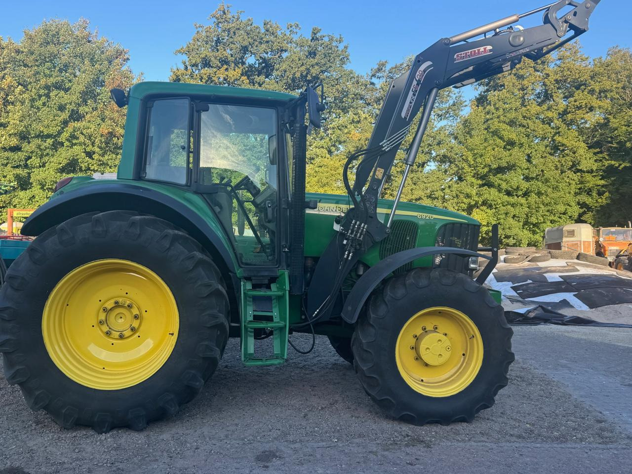 John Deere 6920 - Traktor: bilde 1 John Deere 6920 - Traktor: bilde 1