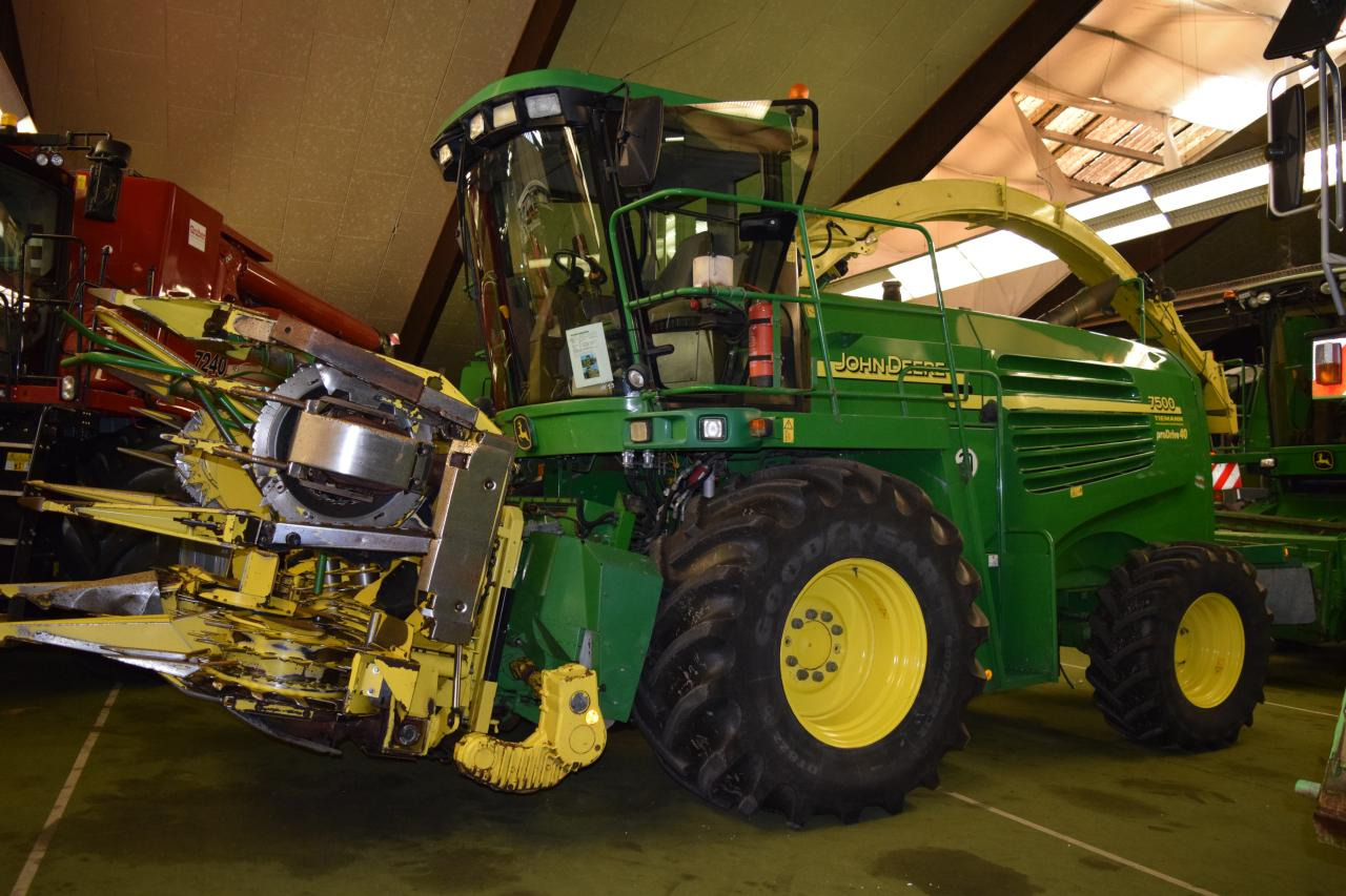 John Deere 7400 - Forhøster: bilde 1 John Deere 7400 - Forhøster: bilde 1