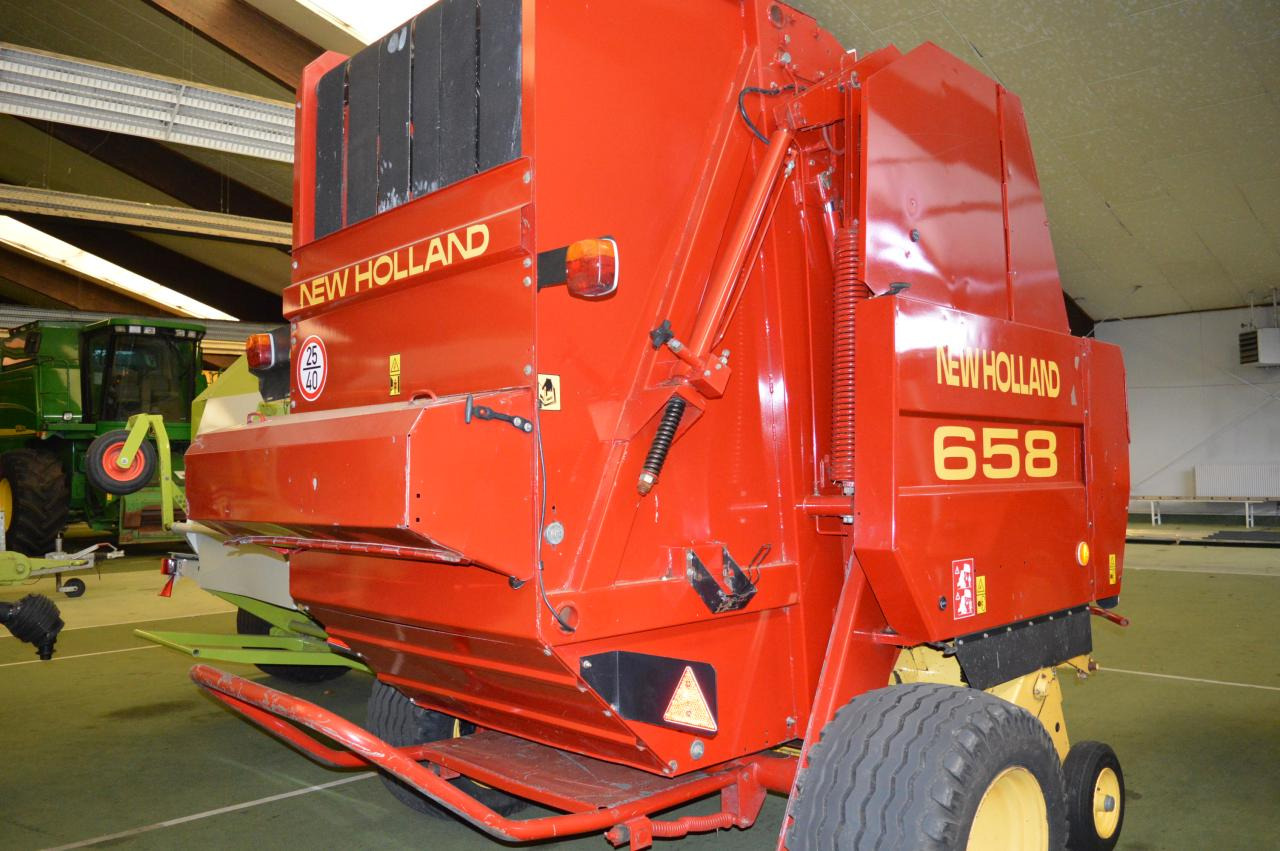 New Holland 658 - Rundballepresse: bilde 3 New Holland 658 - Rundballepresse: bilde 3