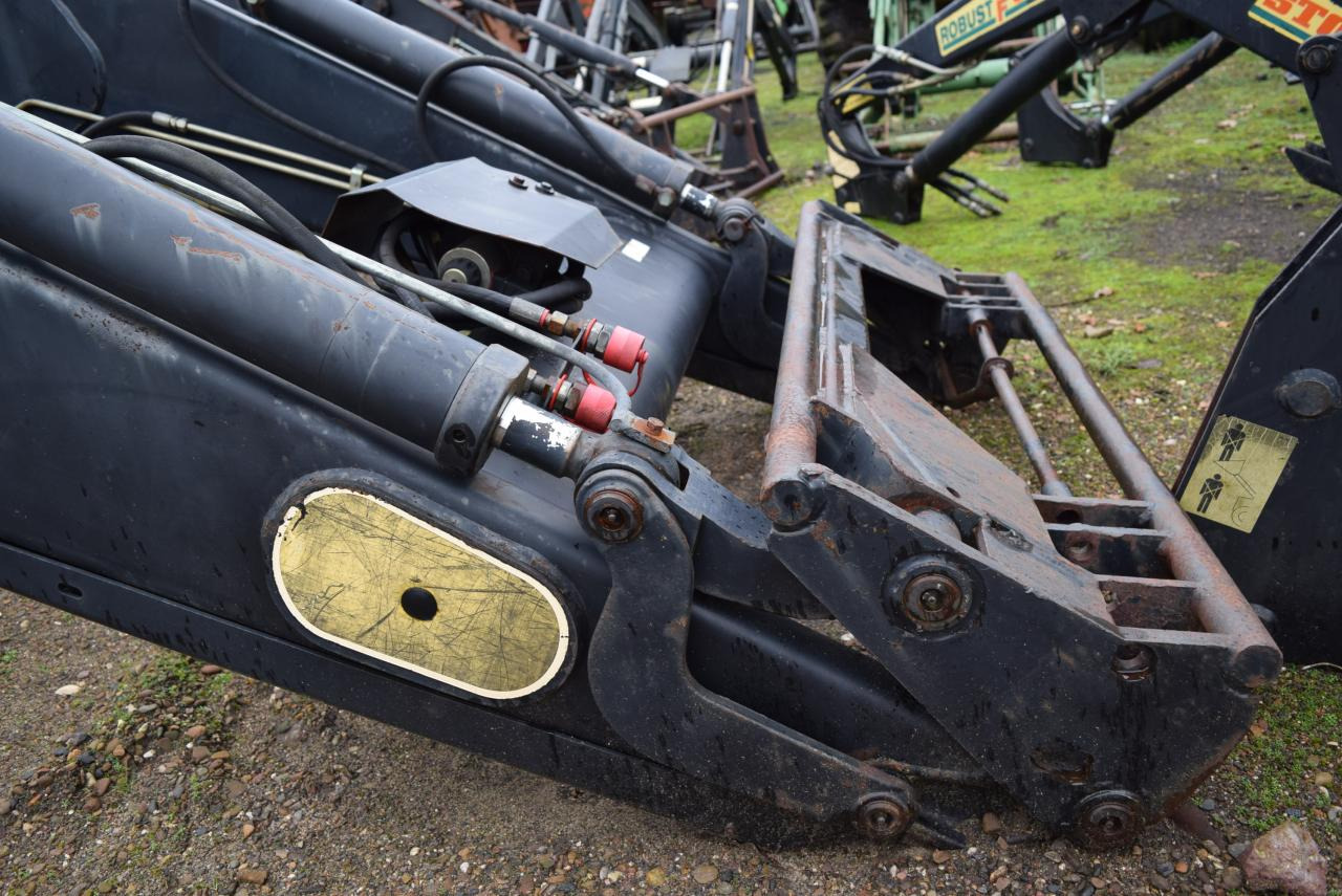 Stoll Robust F71 - Frontlaster for traktor: bilde 3 Stoll Robust F71 - Frontlaster for traktor: bilde 3