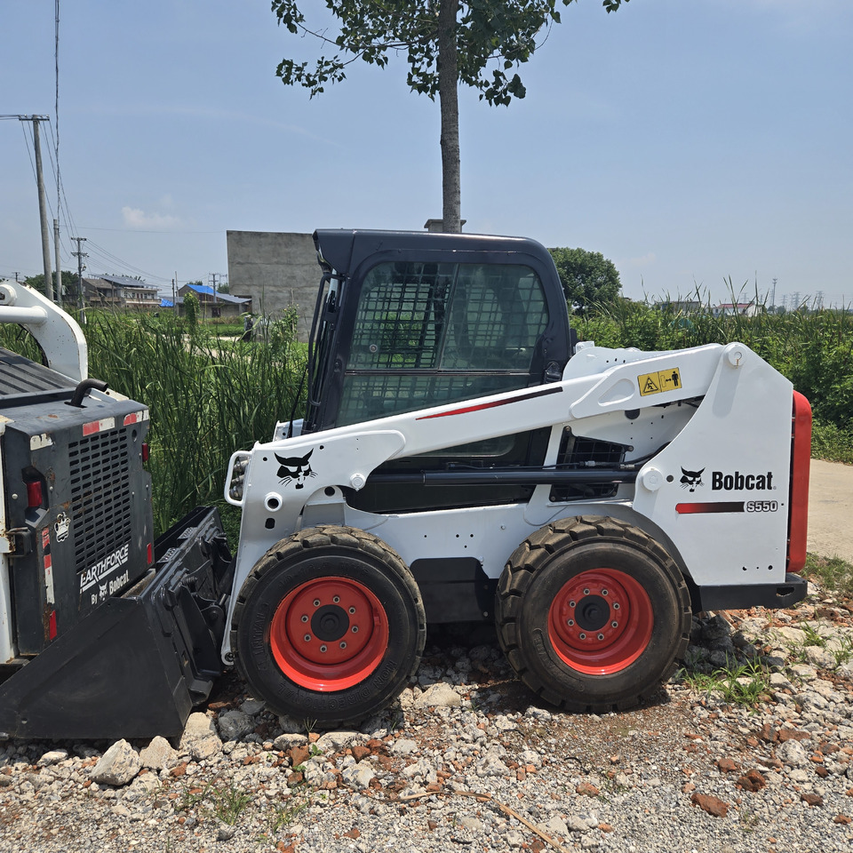 BOBCAT S550 - Kompaktlaster: bilde 1 BOBCAT S550 - Kompaktlaster: bilde 1