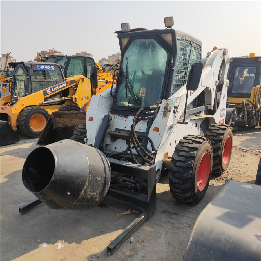 Bobcat S300 - Kompaktlaster: bilde 4 Bobcat S300 - Kompaktlaster: bilde 4