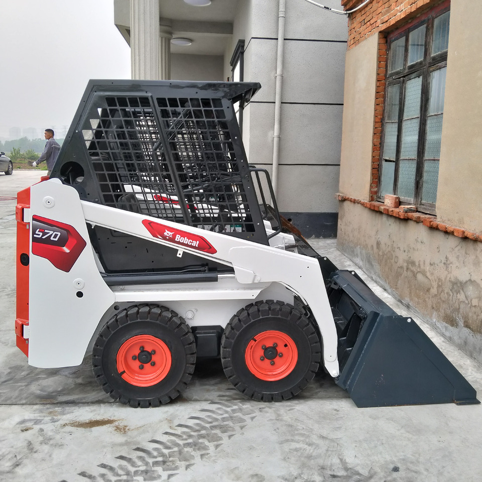 Bobcat S70 - Kompaktlaster: bilde 1 Bobcat S70 - Kompaktlaster: bilde 1