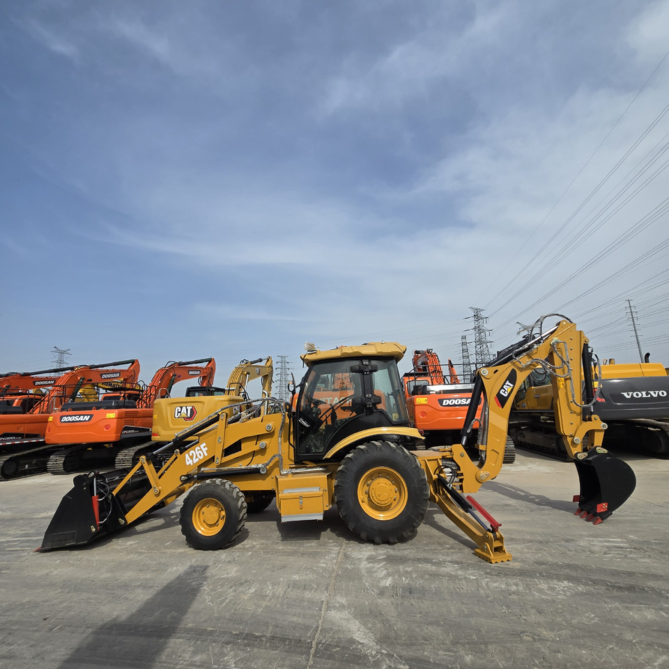 CATERPILLAR 426F - Traktorgraver: bilde 1 CATERPILLAR 426F - Traktorgraver: bilde 1