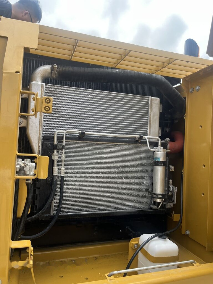 Caterpillar 323D2L - Beltegraver: bilde 3 Caterpillar 323D2L - Beltegraver: bilde 3