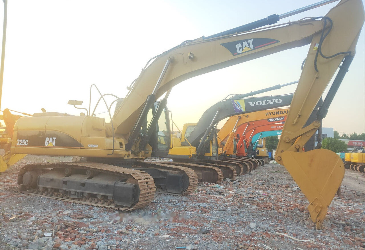 Caterpillar 325C - Beltegraver: bilde 1 Caterpillar 325C - Beltegraver: bilde 1