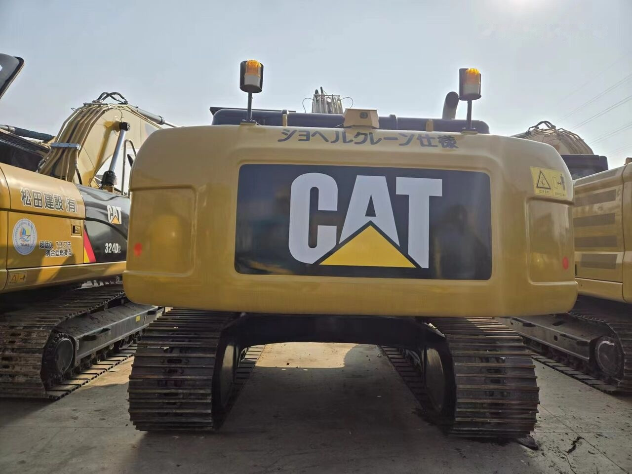 Caterpillar 330D2L - Beltegraver: bilde 1 Caterpillar 330D2L - Beltegraver: bilde 1