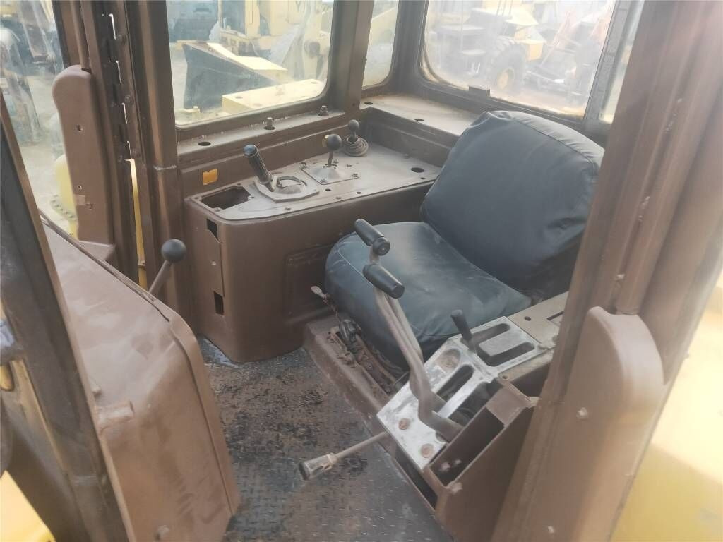 Caterpillar D 9 N - Bulldozer: bilde 4 Caterpillar D 9 N - Bulldozer: bilde 4