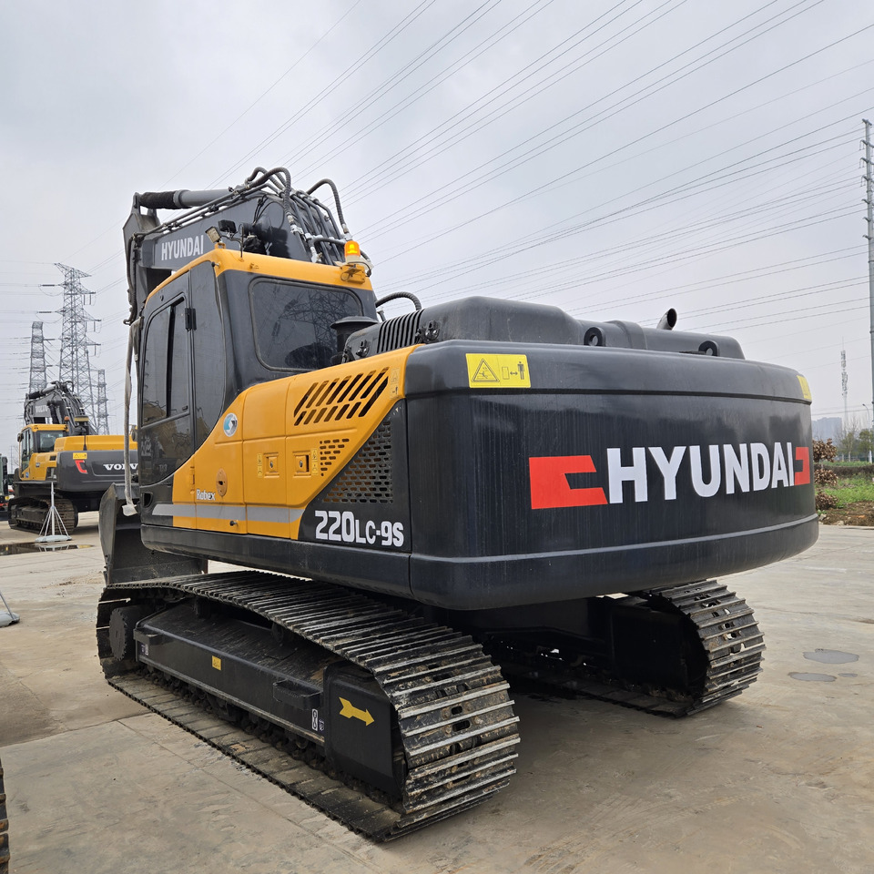 HYUNDAI R220LC-9S - Beltegraver: bilde 4 HYUNDAI R220LC-9S - Beltegraver: bilde 4