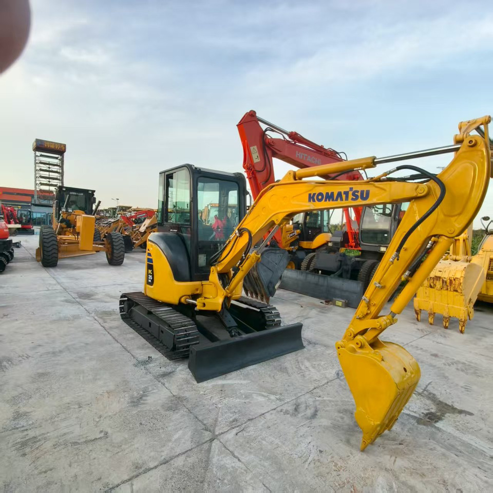 KOMATSU PC35MR - Minigraver: bilde 2 KOMATSU PC35MR - Minigraver: bilde 2