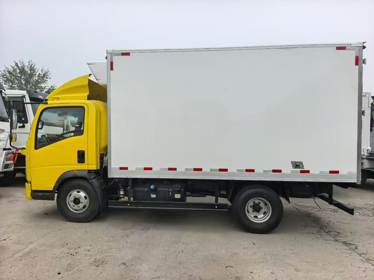 - Lastebil med kjøl: bilde 4 - Lastebil med kjøl: bilde 4