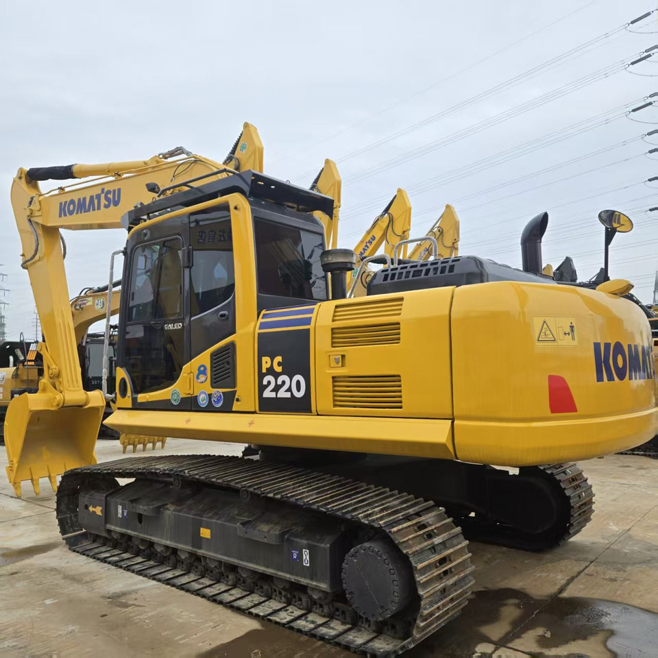 Komatsu PC220-8 - Beltegraver: bilde 1 Komatsu PC220-8 - Beltegraver: bilde 1