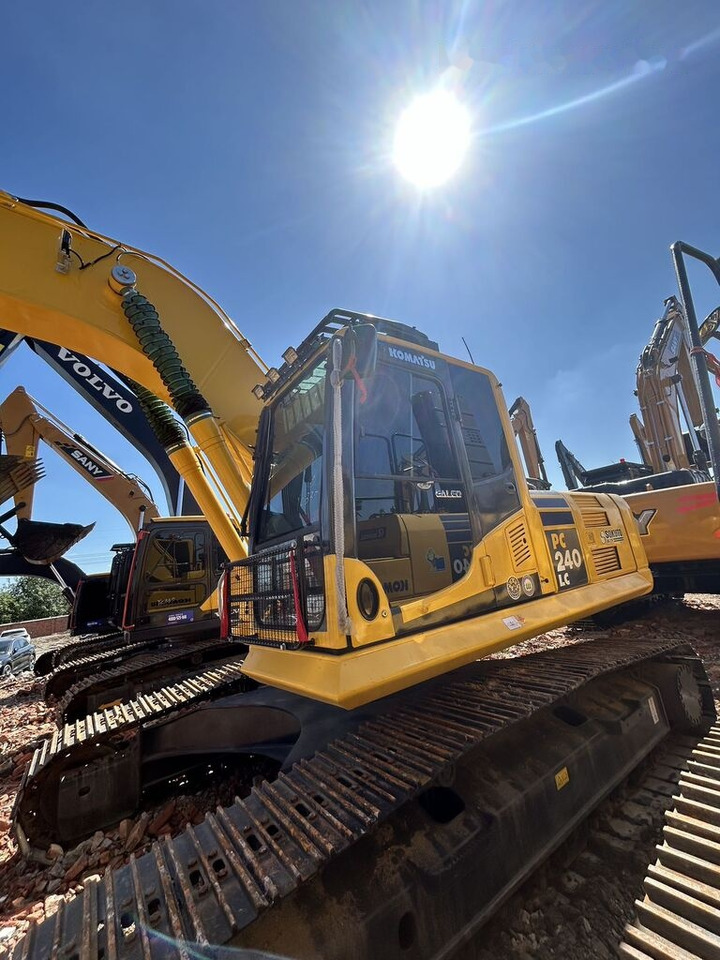 Komatsu PC240LC - Beltegraver: bilde 3 Komatsu PC240LC - Beltegraver: bilde 3