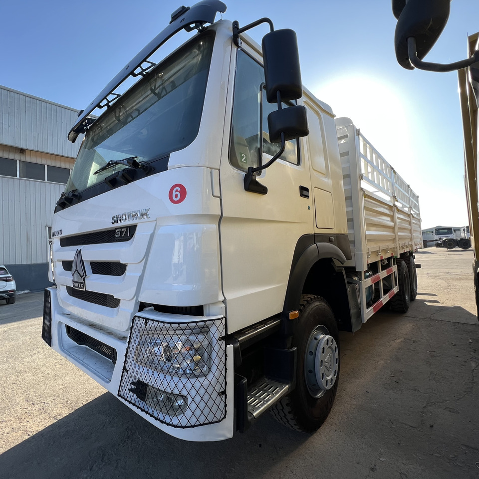SINOTRUK HOWO - Lastebil: bilde 3 SINOTRUK HOWO - Lastebil: bilde 3