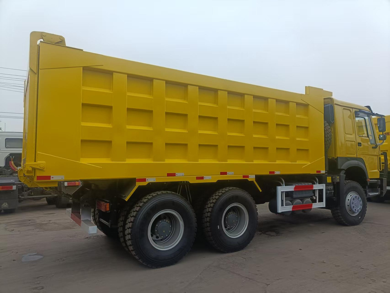 SINOTRUK HOWO - Tippbil: bilde 4 SINOTRUK HOWO - Tippbil: bilde 4