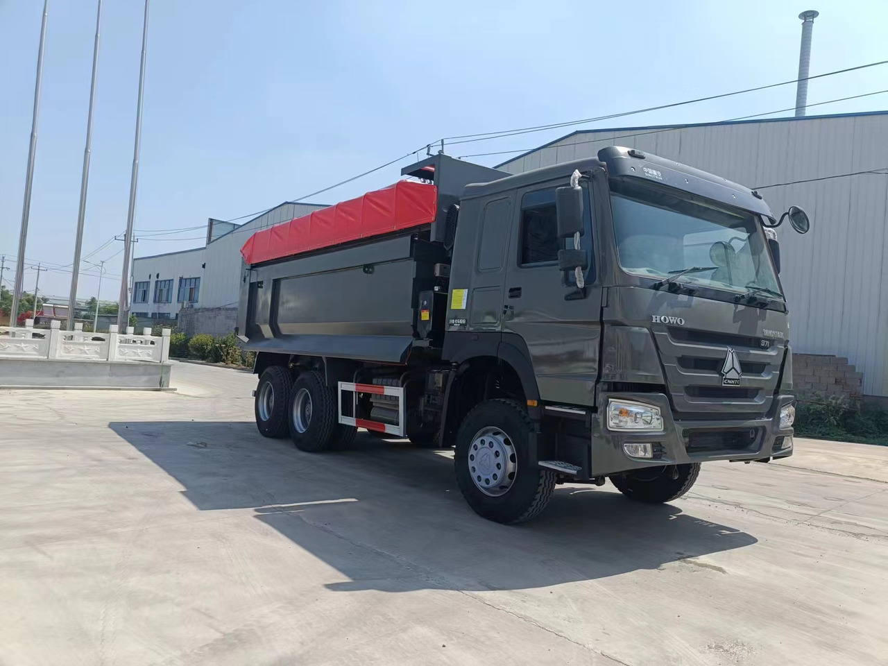 SINOTRUK HOWO - Skapbil: bilde 1 SINOTRUK HOWO - Skapbil: bilde 1