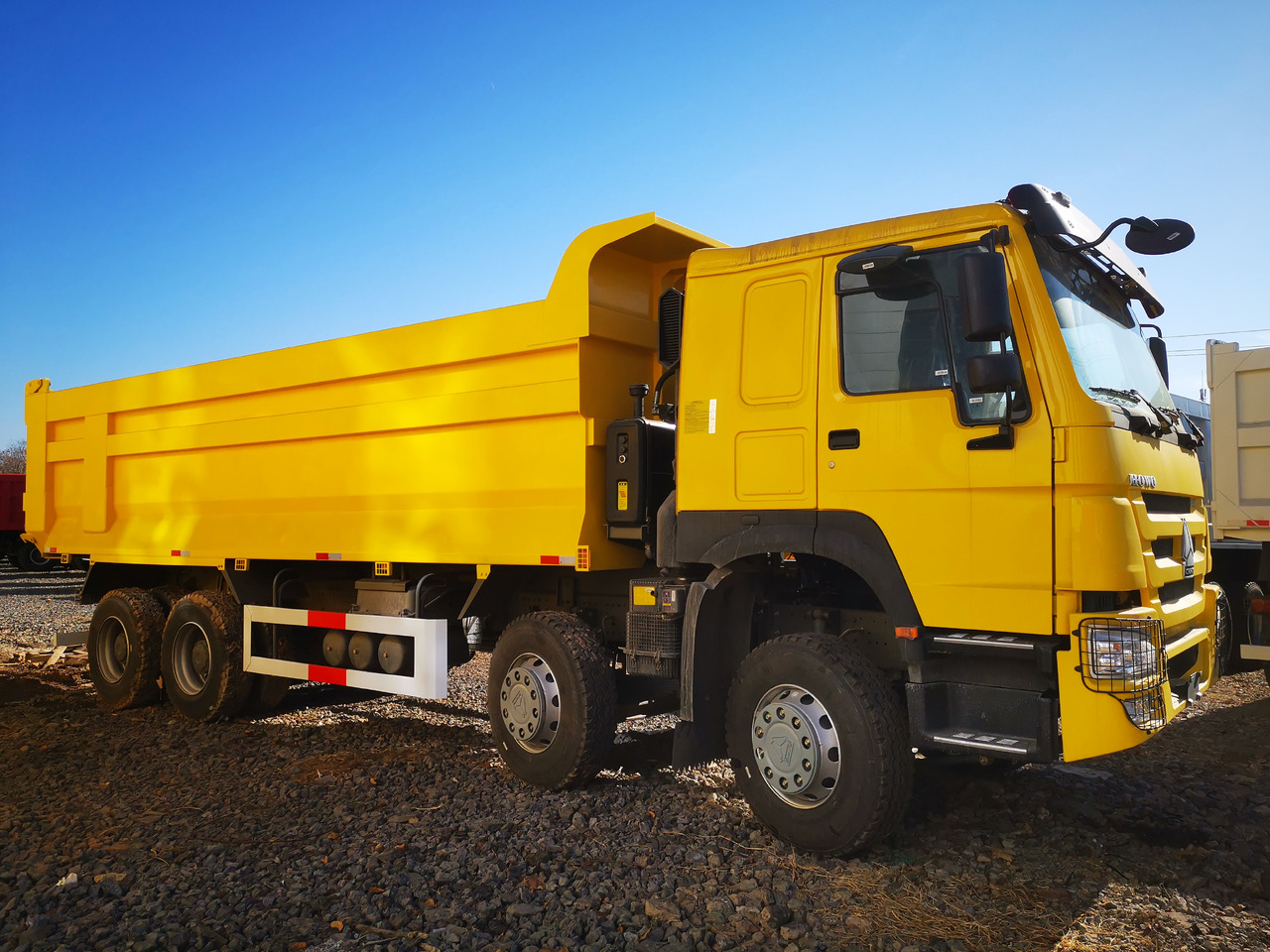 SINOTRUK Howo - Tippbil: bilde 4 SINOTRUK Howo - Tippbil: bilde 4