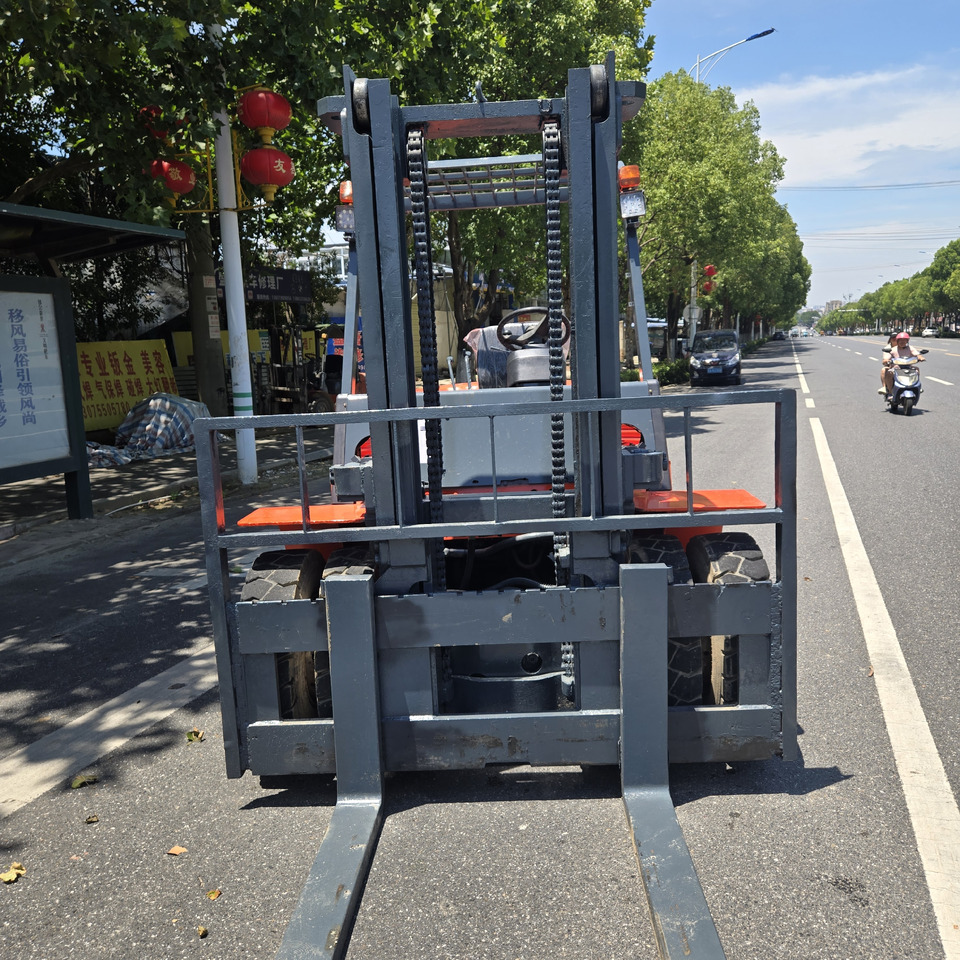 Dieseltruck Toyota FD35: bilde 8 Dieseltruck Toyota FD35: bilde 8