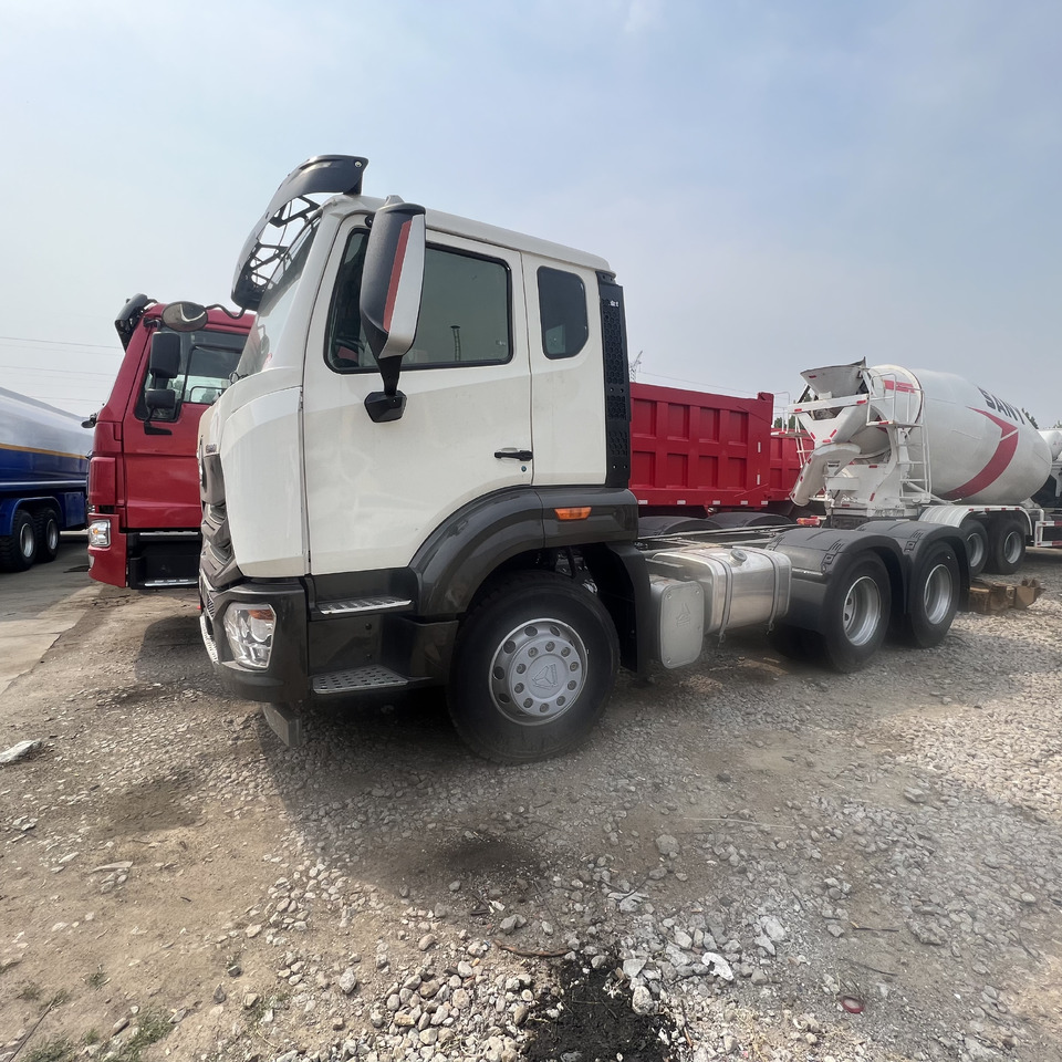 SINOTRUK HOHAN - Trekkvogn: bilde 4 SINOTRUK HOHAN - Trekkvogn: bilde 4
