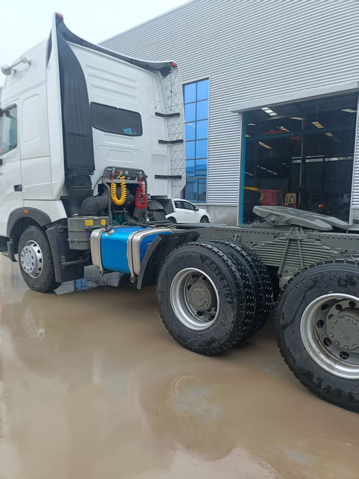 SINOTRUK HOWO A7 - Trekkvogn: bilde 5 SINOTRUK HOWO A7 - Trekkvogn: bilde 5