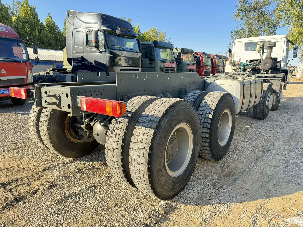 SINOTRUK HOWO - Trekkvogn: bilde 5 SINOTRUK HOWO - Trekkvogn: bilde 5