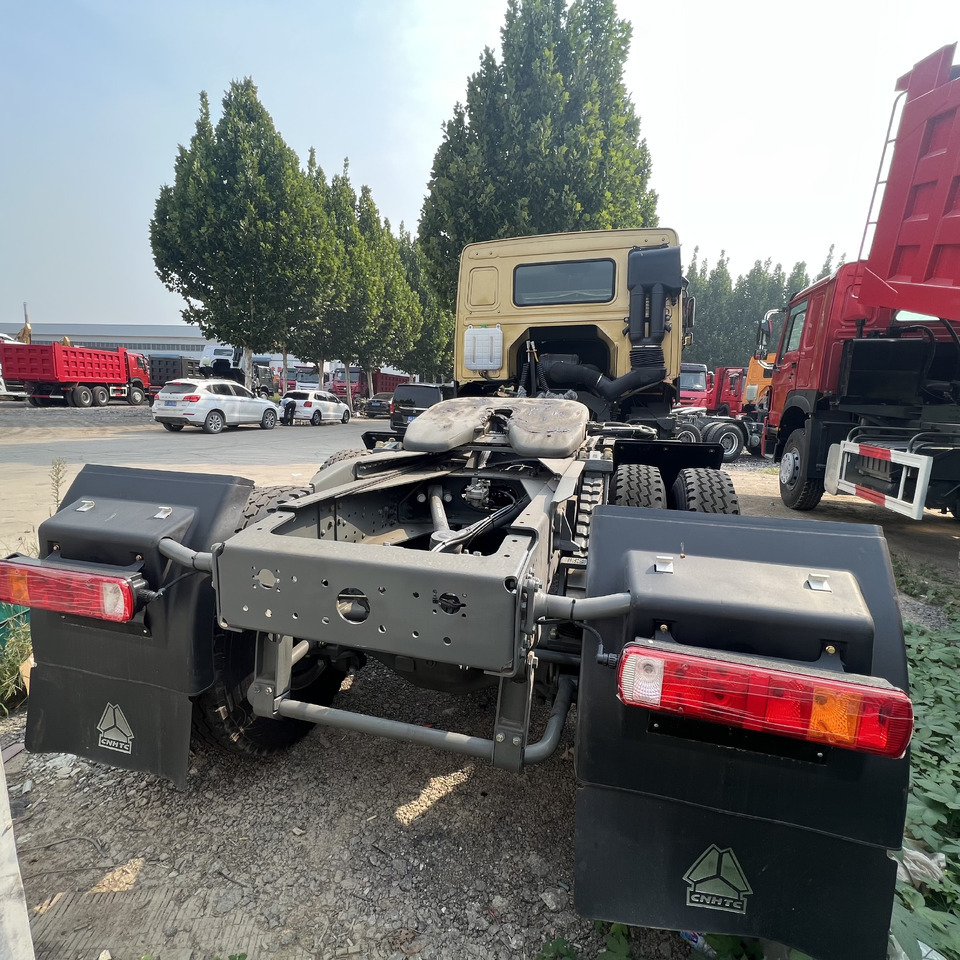 SINOTRUK HOWO - Trekkvogn: bilde 4 SINOTRUK HOWO - Trekkvogn: bilde 4
