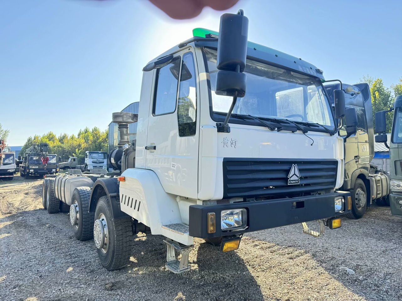 SINOTRUK HOWO - Trekkvogn: bilde 3 SINOTRUK HOWO - Trekkvogn: bilde 3