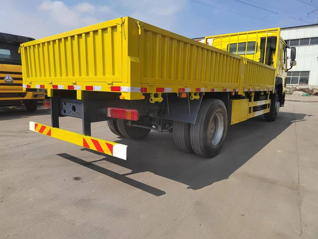 Sinotruk Howo - Trekkvogn: bilde 4 Sinotruk Howo - Trekkvogn: bilde 4