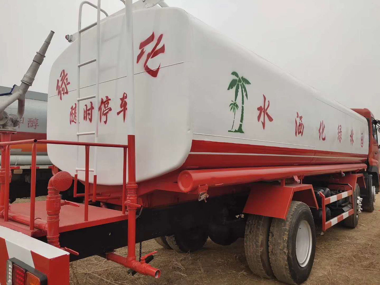 DONGFENG TIANLONG - Utility-/ Spesiell maskin: bilde 4 DONGFENG TIANLONG - Utility-/ Spesiell maskin: bilde 4