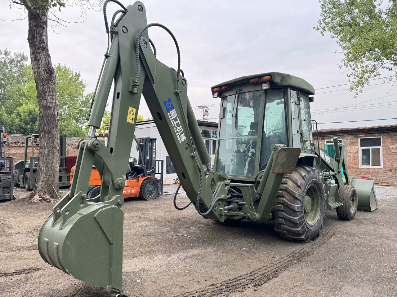 XIAGONG XG765 - Traktorgraver: bilde 3 XIAGONG XG765 - Traktorgraver: bilde 3