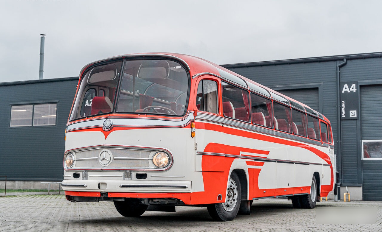 Mercedes-Benz 0321 HL - Forstadsbus: bilde 1 Mercedes-Benz 0321 HL - Forstadsbus: bilde 1