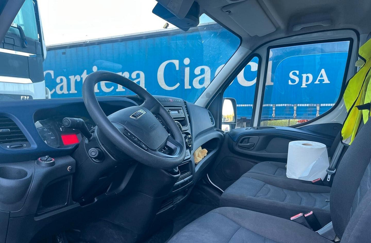 Iveco Daily 35-160 Passo Lungo e Tetto Alto - Kassebil: bilde 3 Iveco Daily 35-160 Passo Lungo e Tetto Alto - Kassebil: bilde 3