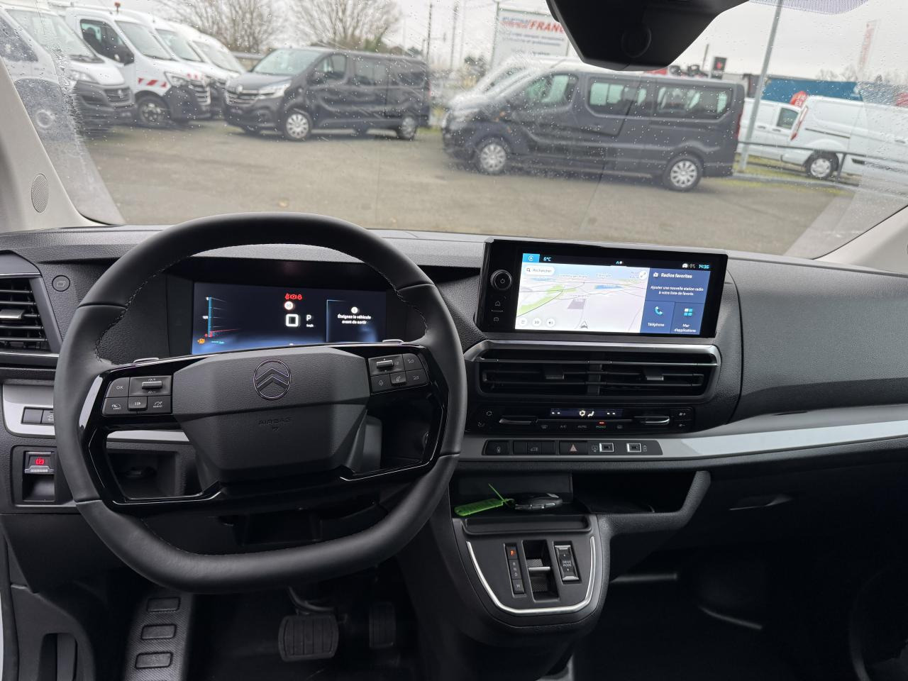 CITROEN Jumpy M 2.0 BlueHDi - 145 S&S - BV EAT8 III FOURGON . PHASE 2 - Kassebil: bilde 4 CITROEN Jumpy M 2.0 BlueHDi - 145 S&S - BV EAT8 III FOURGON . PHASE 2 - Kassebil: bilde 4