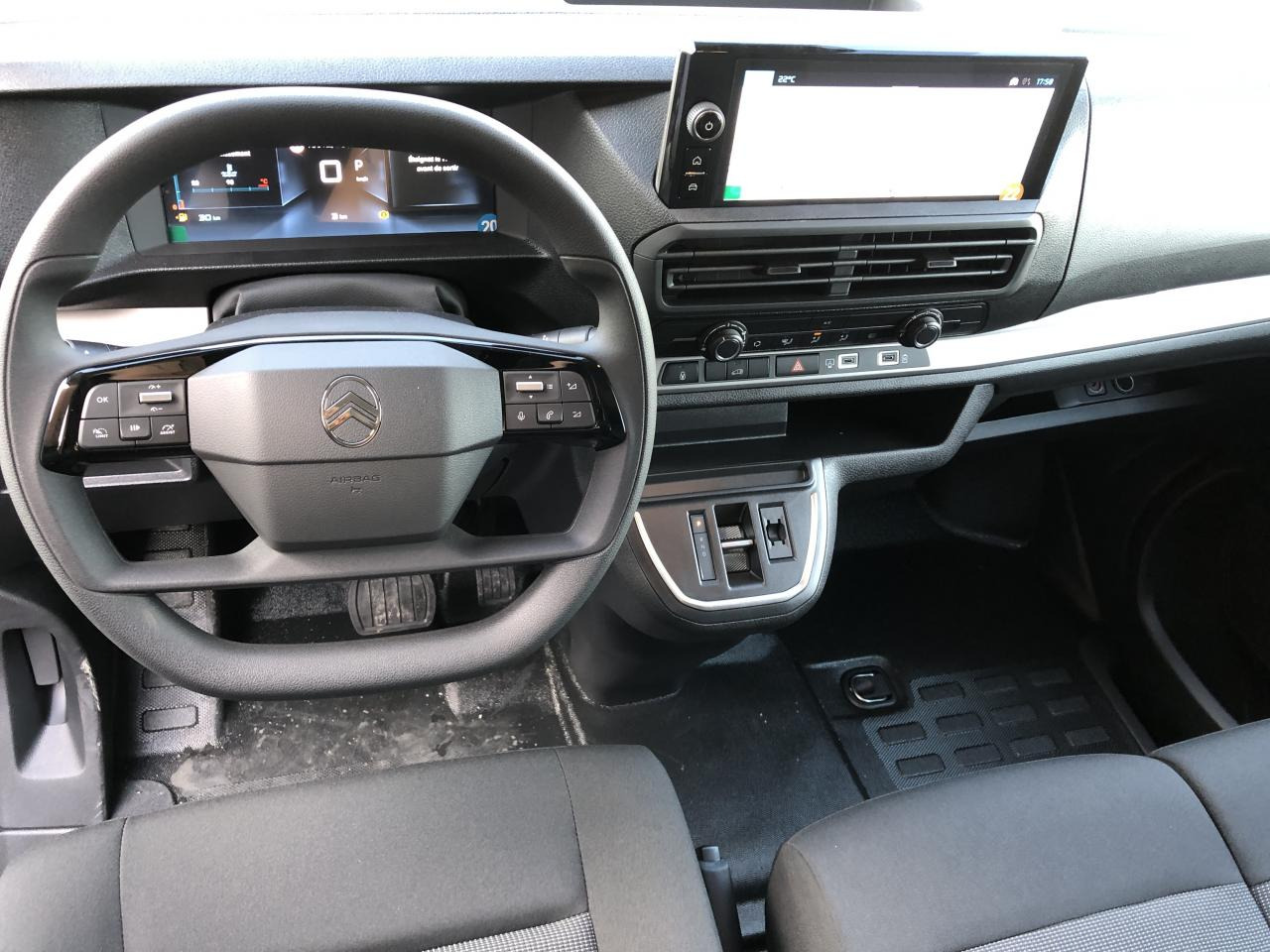 CITROEN Jumpy M 2.0 BlueHDi - 180 S&S - BV EAT8 III FOURGON . PHASE 2 - Kassebil: bilde 4 CITROEN Jumpy M 2.0 BlueHDi - 180 S&S - BV EAT8 III FOURGON . PHASE 2 - Kassebil: bilde 4