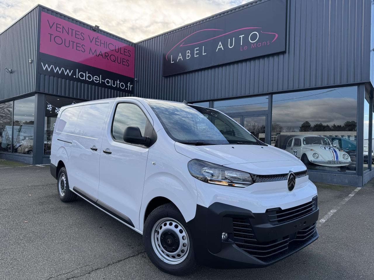 CITROEN Jumpy XL 2.0 BlueHDi - 145 S&S - BVM III FOURGON . PHASE 2 - Kassebil: bilde 1 CITROEN Jumpy XL 2.0 BlueHDi - 145 S&S - BVM III FOURGON . PHASE 2 - Kassebil: bilde 1