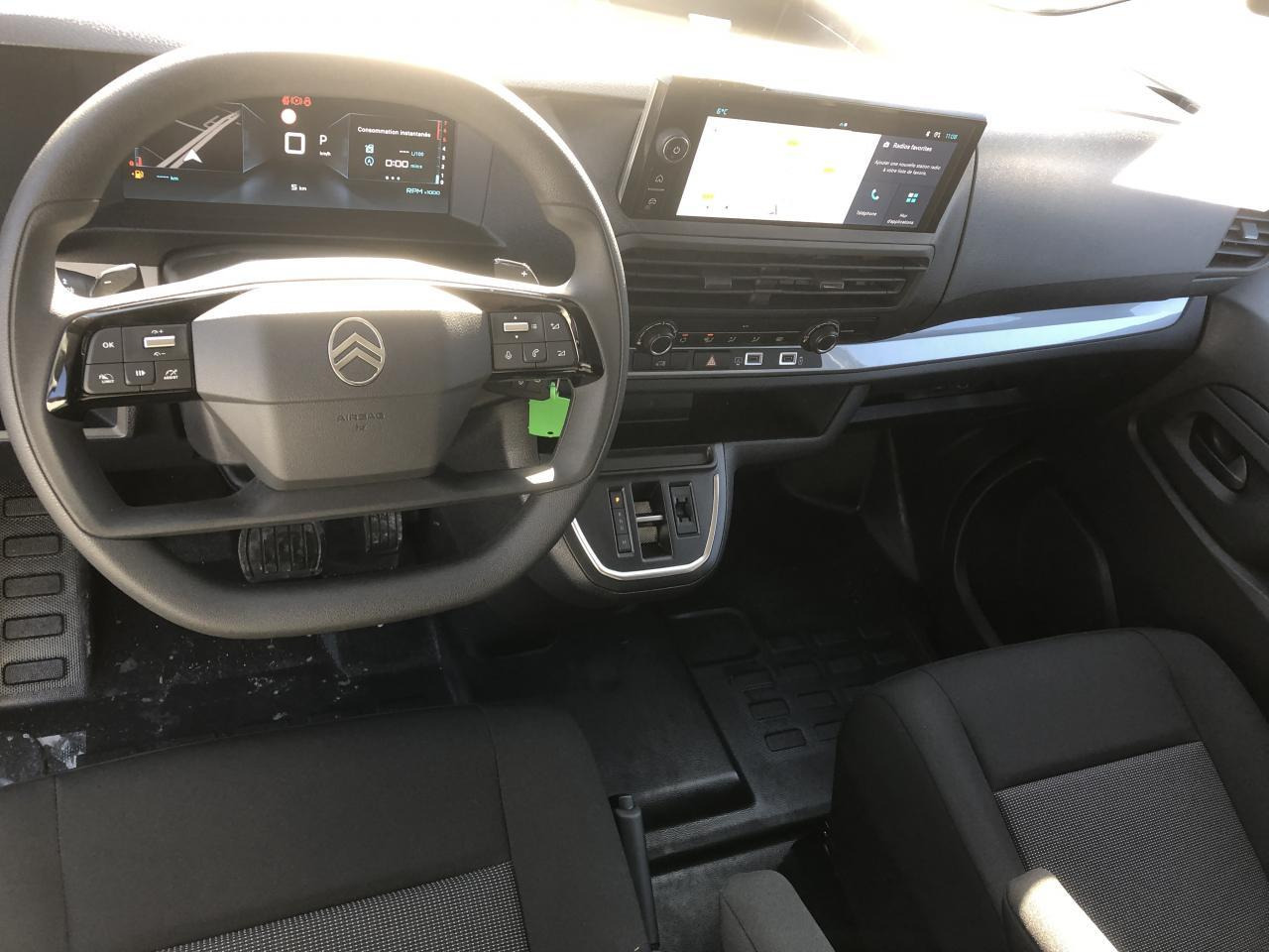 Citroen Jumpy 2 PLACES XL 2.0 BLUEHDI 180CH S&S PACK PREMIUM CONNECT EAT8 - Kassebil: bilde 3 Citroen Jumpy 2 PLACES XL 2.0 BLUEHDI 180CH S&S PACK PREMIUM CONNECT EAT8 - Kassebil: bilde 3