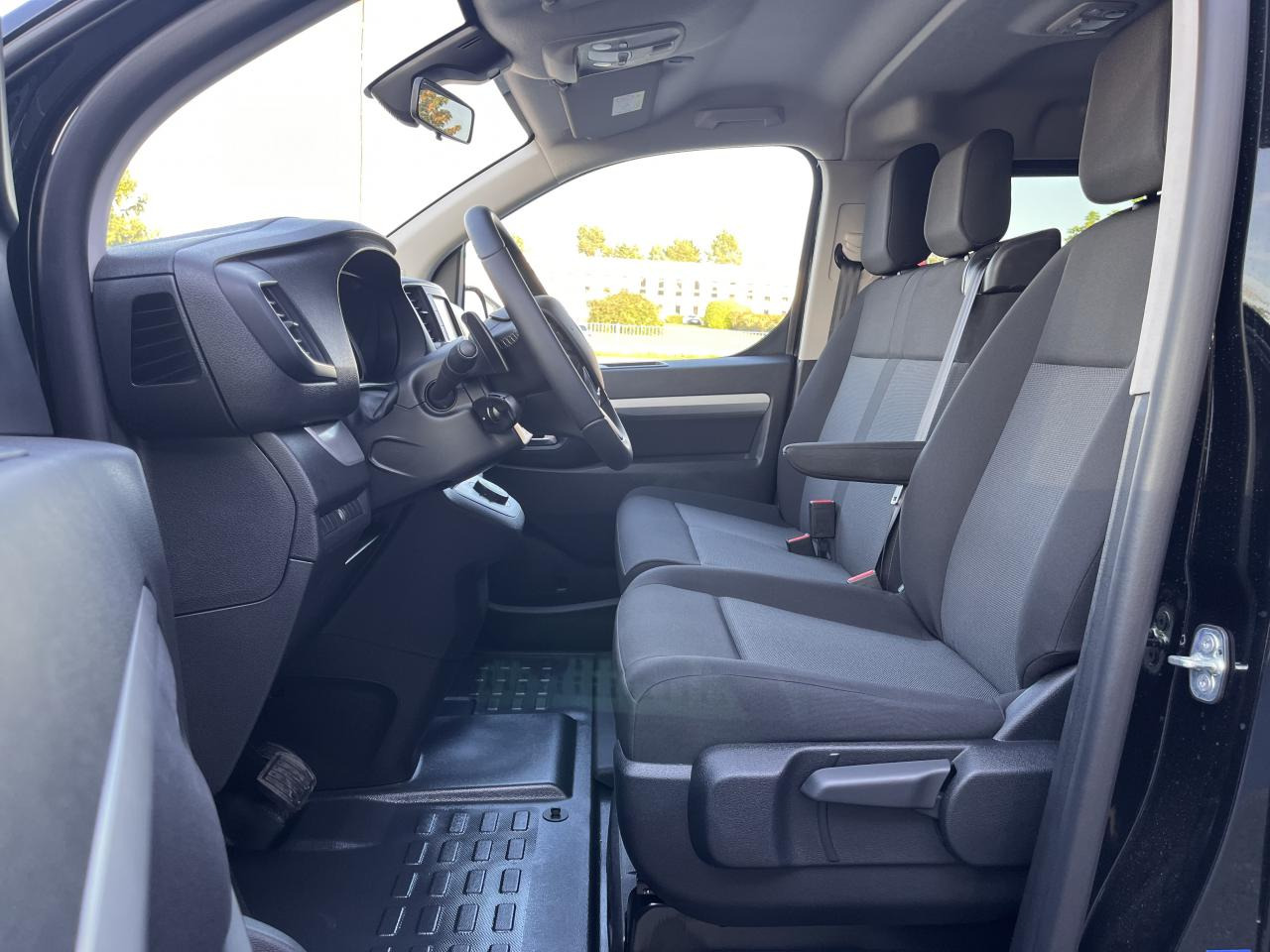 FIAT Scudo XL 2.0 BlueHDi - 180 S&S - BVA Cabine Approfondie 6 PLACES - Varebil med dobbelt førerhus: bilde 5 FIAT Scudo XL 2.0 BlueHDi - 180 S&S - BVA Cabine Approfondie 6 PLACES - Varebil med dobbelt førerhus: bilde 5