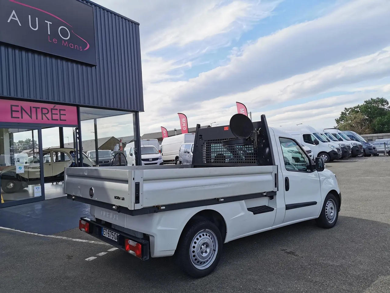 Fiat Doblo Cargo WORK UP MAXI 1.6 MULTIJET 105CH PRO LOUNGE - Varebil med plan: bilde 4 Fiat Doblo Cargo WORK UP MAXI 1.6 MULTIJET 105CH PRO LOUNGE - Varebil med plan: bilde 4