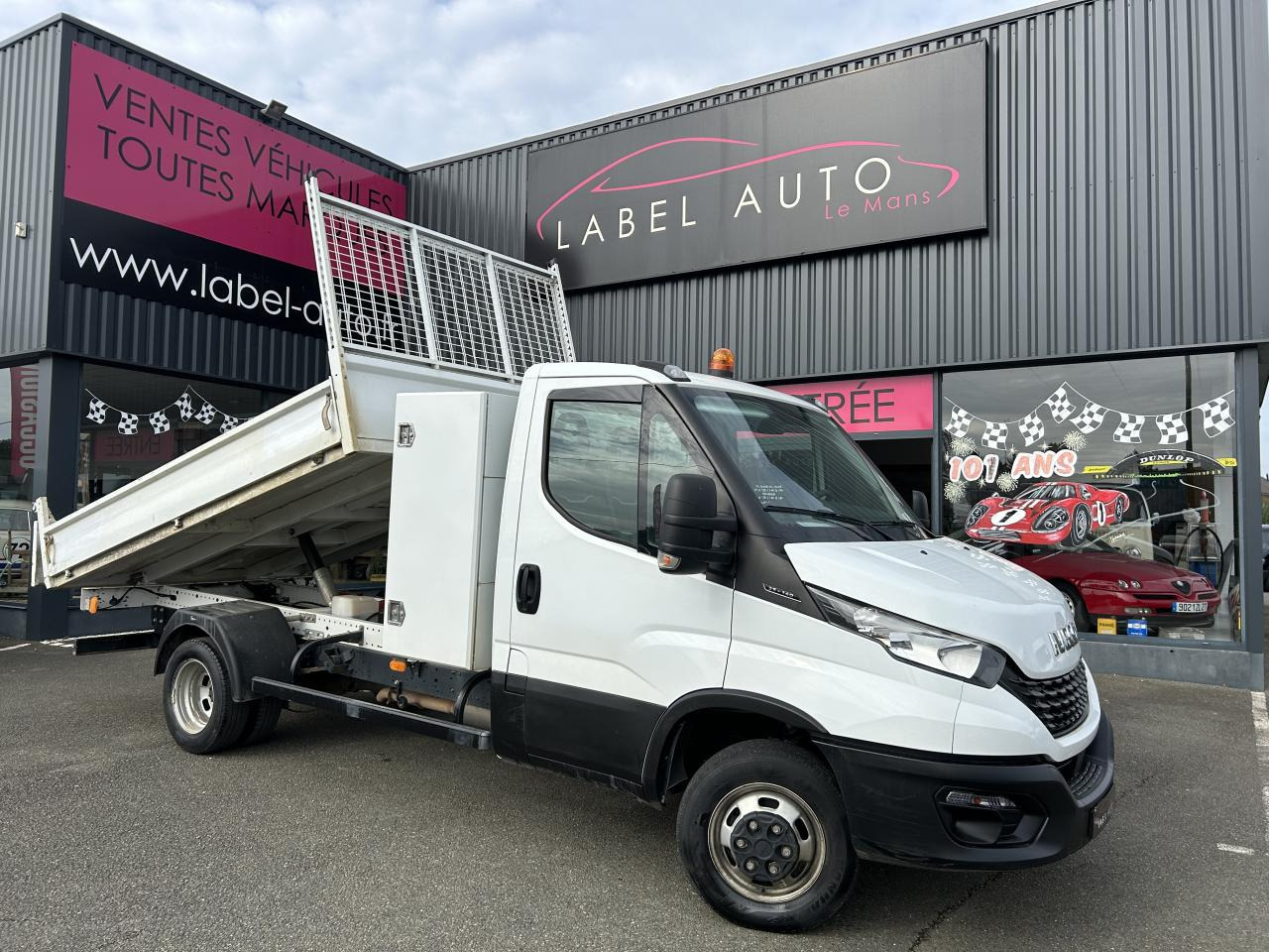 IVECO Daily 35 C 14 S&S (Quad-Leaf) CHASSIS CABINE 2014 35C/35S Chassis cabine 35 C Epmt.3.75 PHASE 3 - Varebil med tipp: bilde 1 IVECO Daily 35 C 14 S&S (Quad-Leaf) CHASSIS CABINE 2014 35C/35S Chassis cabine 35 C Epmt.3.75 PHASE 3 - Varebil med tipp: bilde 1