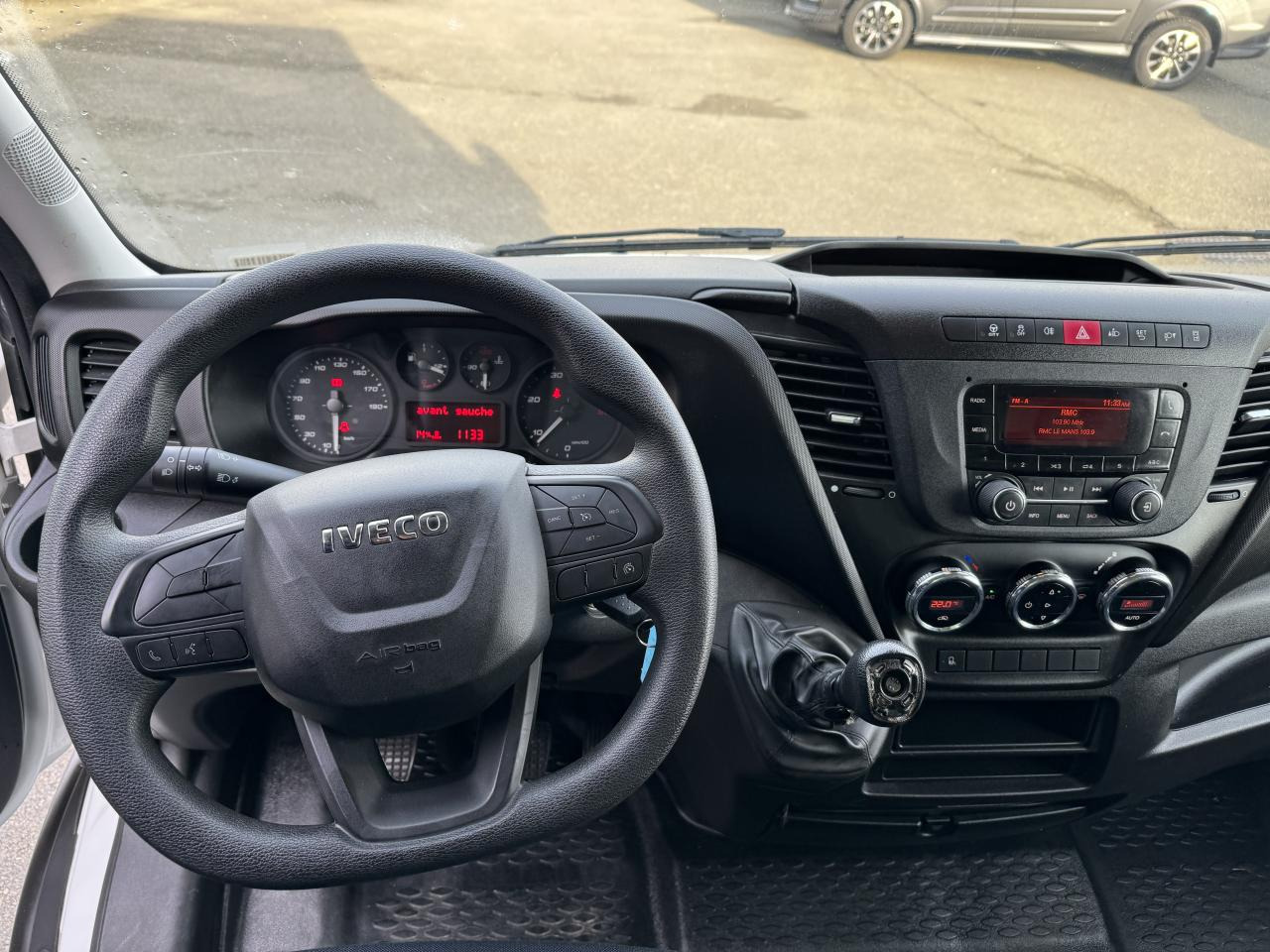 IVECO Daily 35C16 CAISSE HAYON 20M3 RJ 3.0L 160CH - Varebil med skap: bilde 4 IVECO Daily 35C16 CAISSE HAYON 20M3 RJ 3.0L 160CH - Varebil med skap: bilde 4