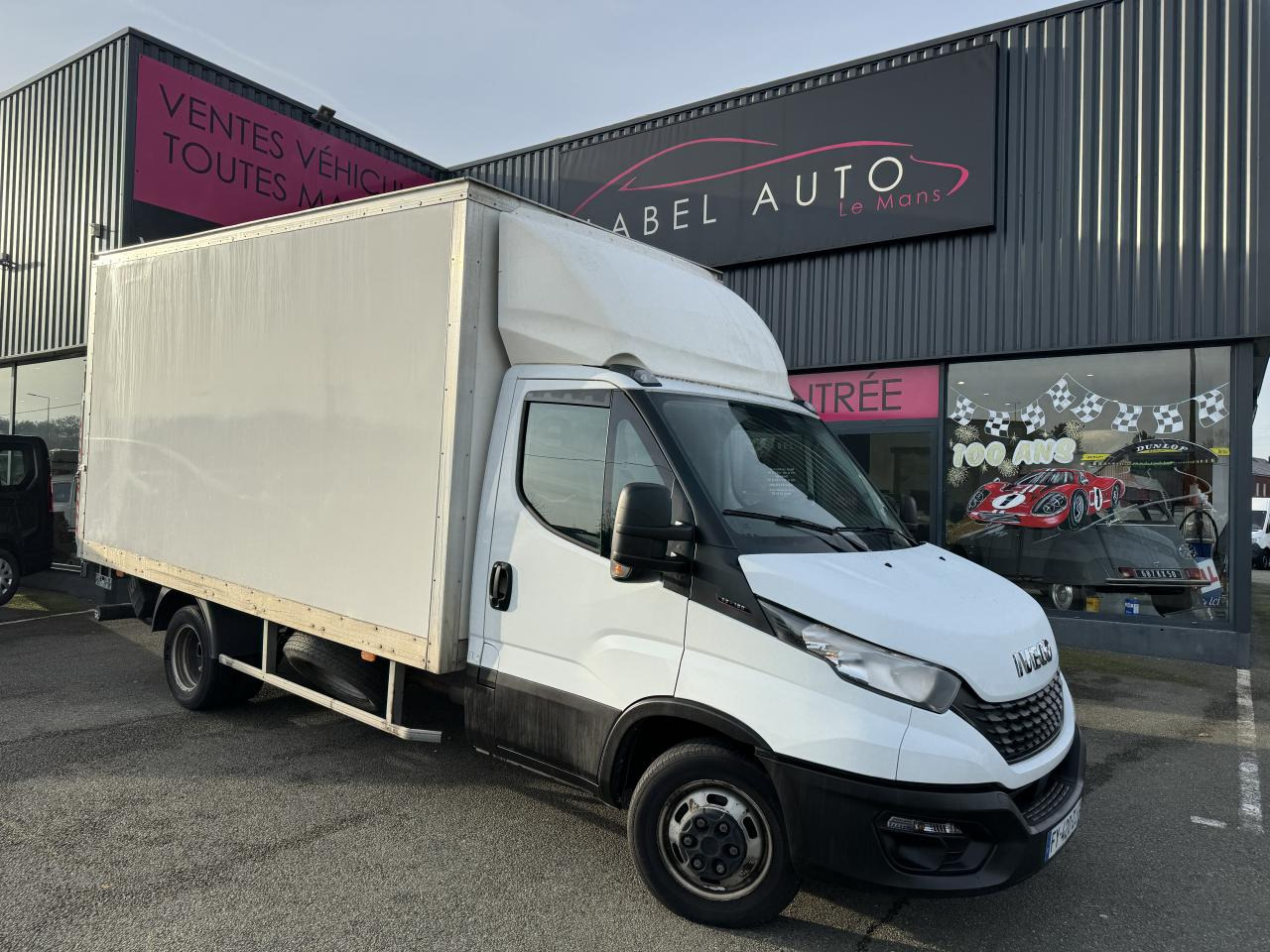 IVECO Daily 35C16 CAISSE HAYON 20M3 RJ 3.0L 160CH - Varebil med skap: bilde 1 IVECO Daily 35C16 CAISSE HAYON 20M3 RJ 3.0L 160CH - Varebil med skap: bilde 1
